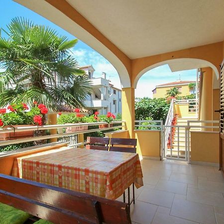 Apartamento Alenka Orange Novigrad Istria Exterior foto