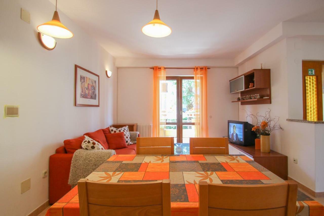 Apartamento Alenka Orange Novigrad Istria Exterior foto