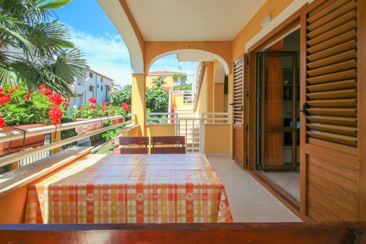 Apartamento Alenka Orange Novigrad Istria Exterior foto