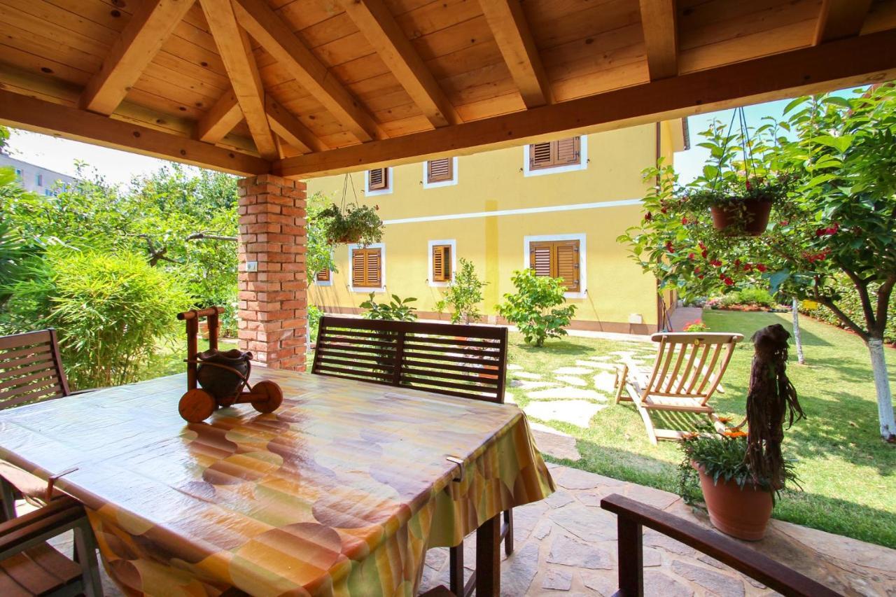 Apartamento Alenka Orange Novigrad Istria Exterior foto